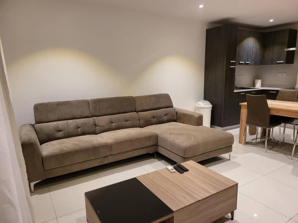 Riviera Residence By Cozy Accra Ngoại thất bức ảnh